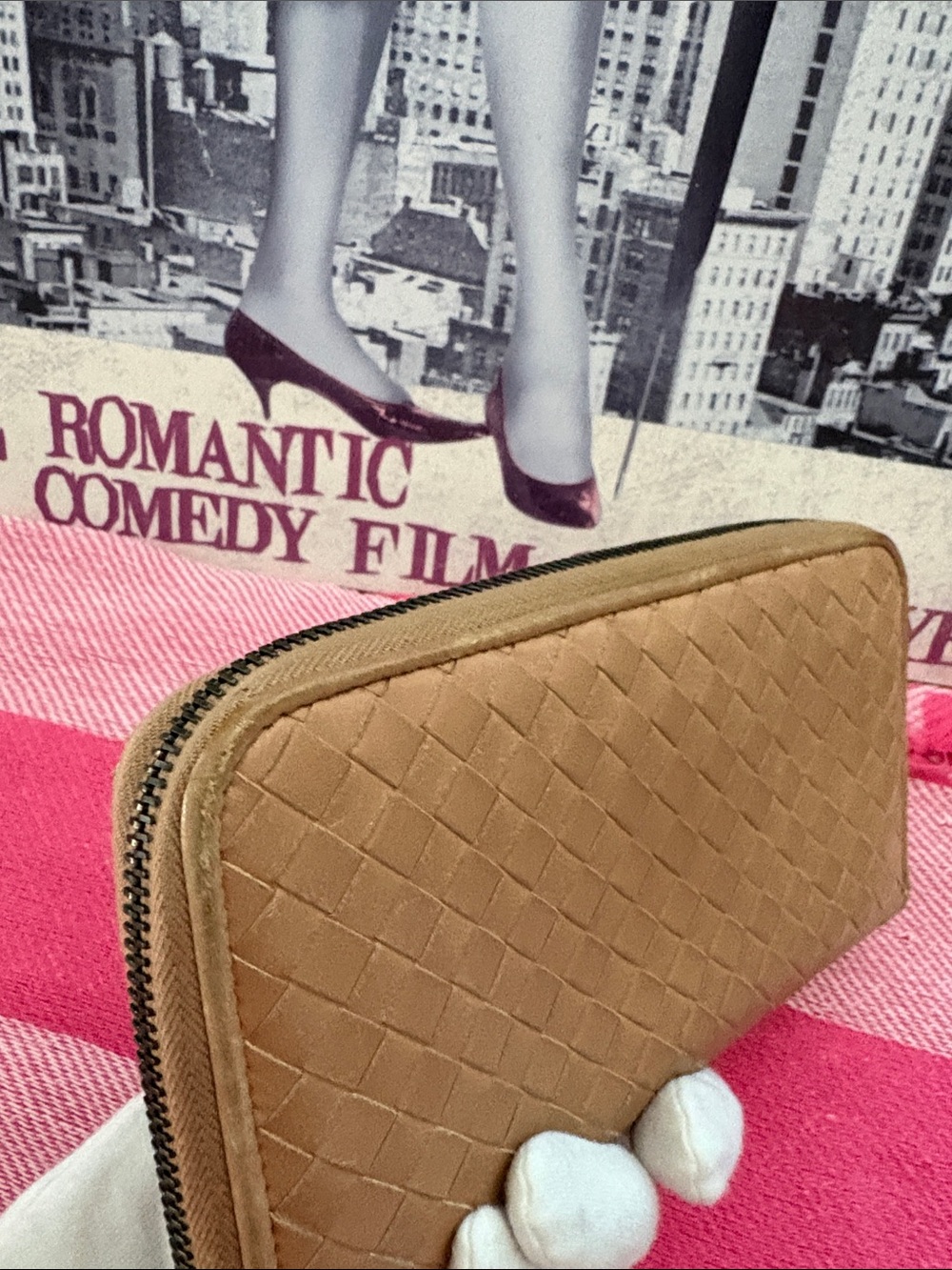 Bottega Veneta Tan Woven Leather Zip-Around Wallet - Picture 10 of 16